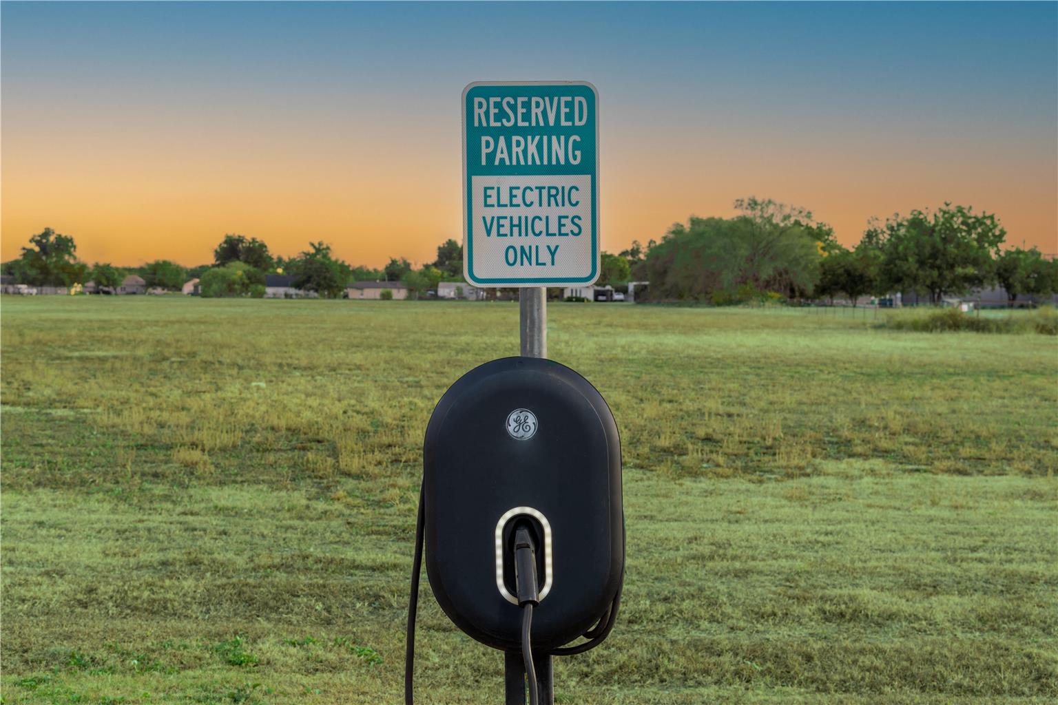 Hampton Inn Vernon Image