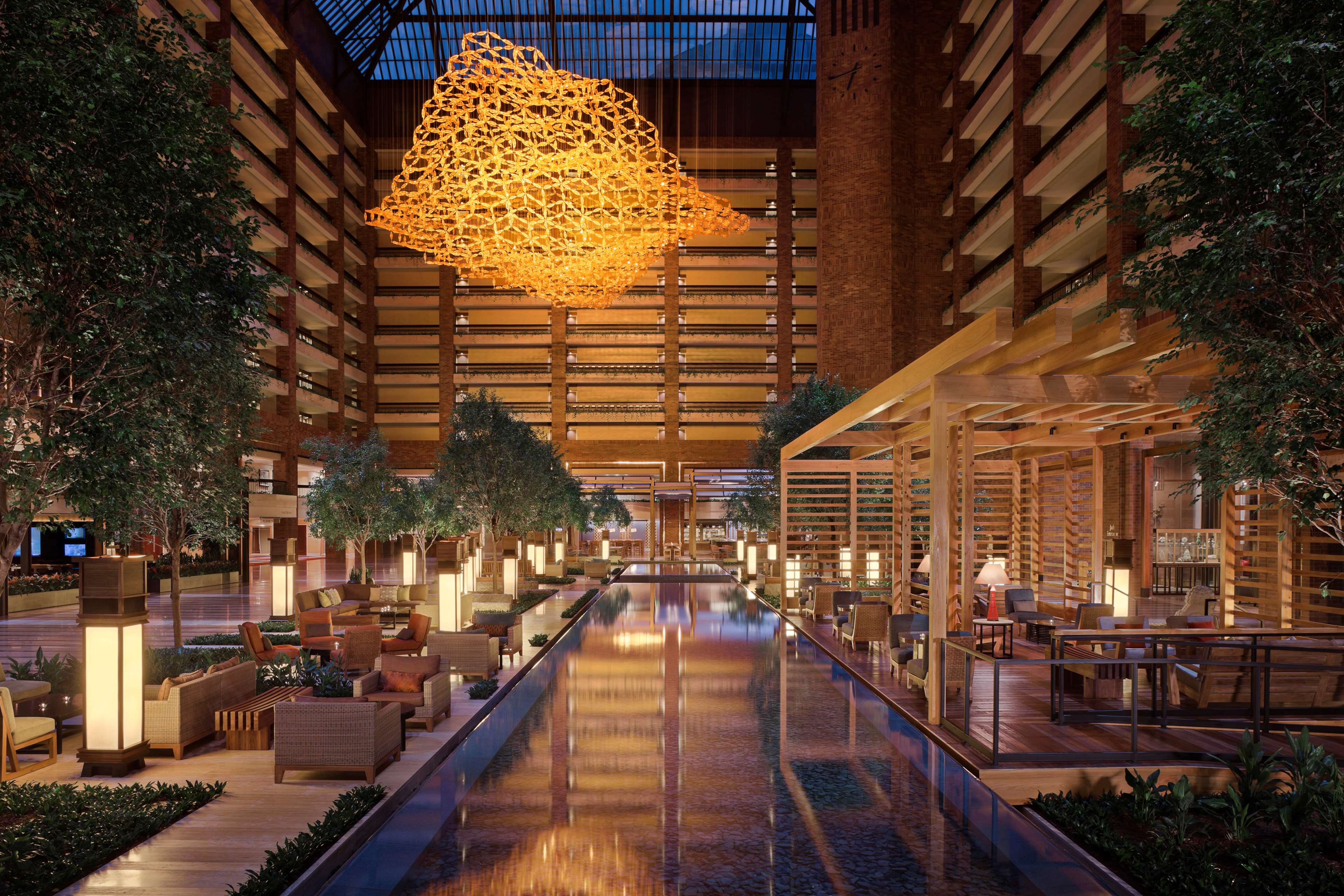 Hilton Anatole Photo