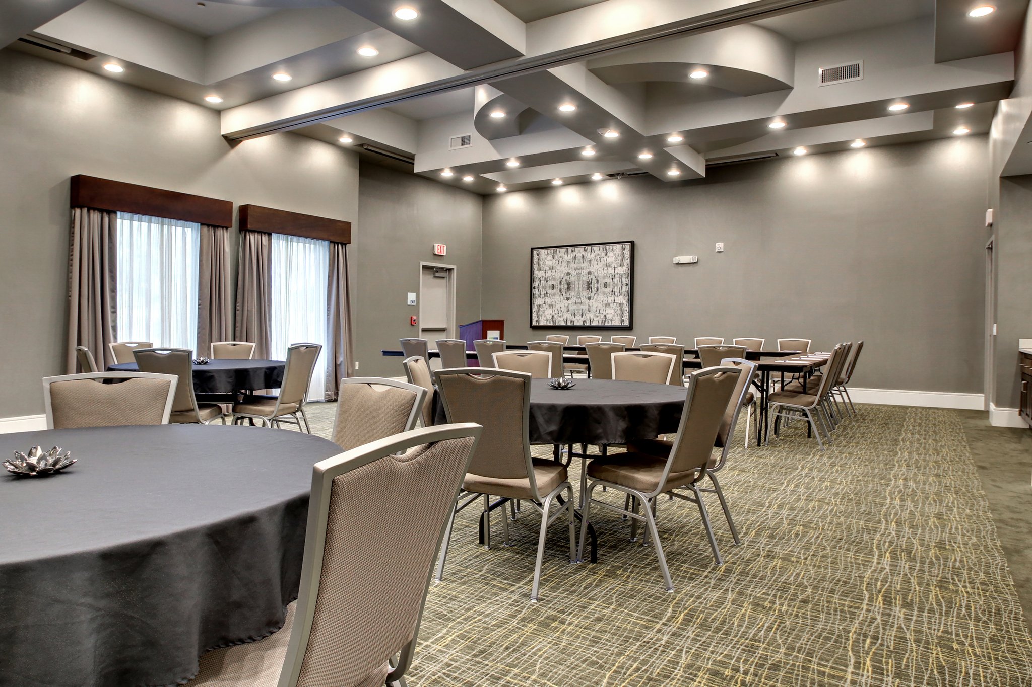 Holiday Inn Express & Suites Albany by IHG Image
