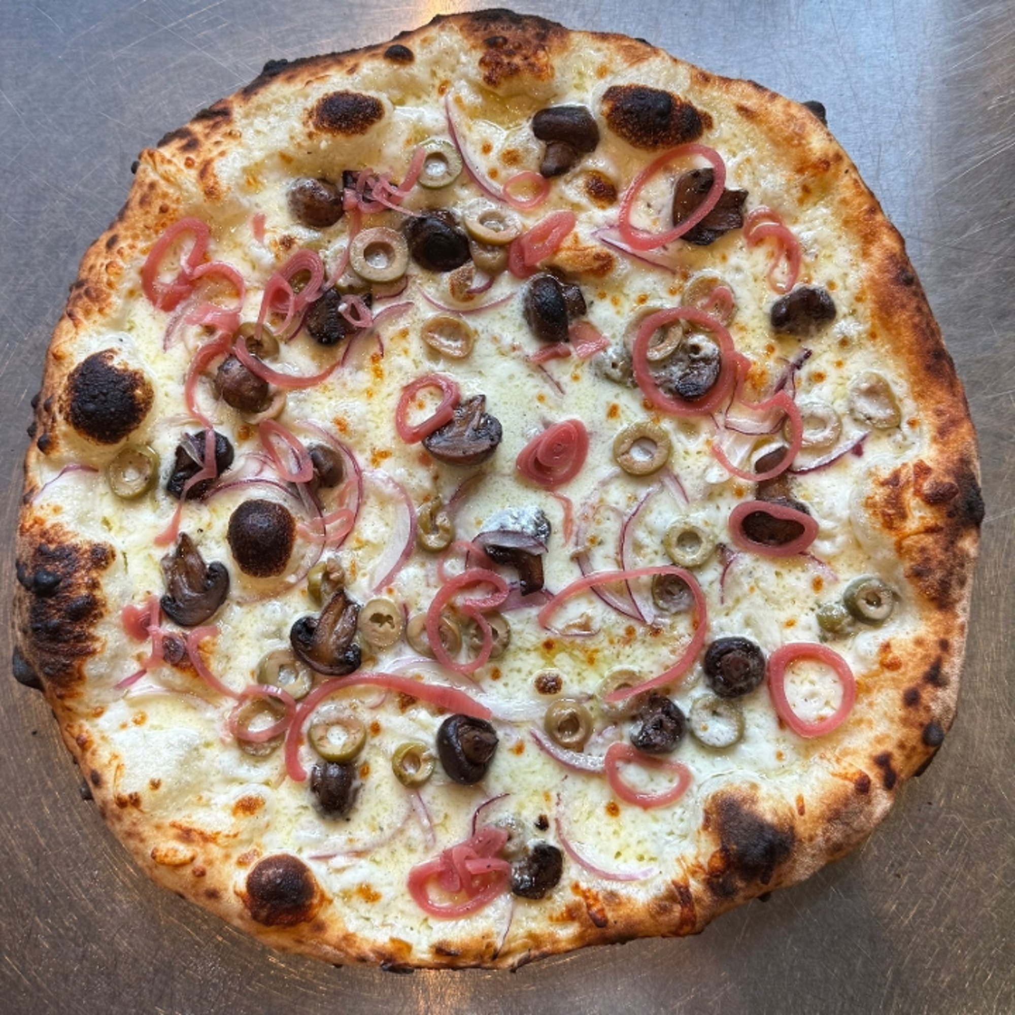 8 Mile Pizza | Round