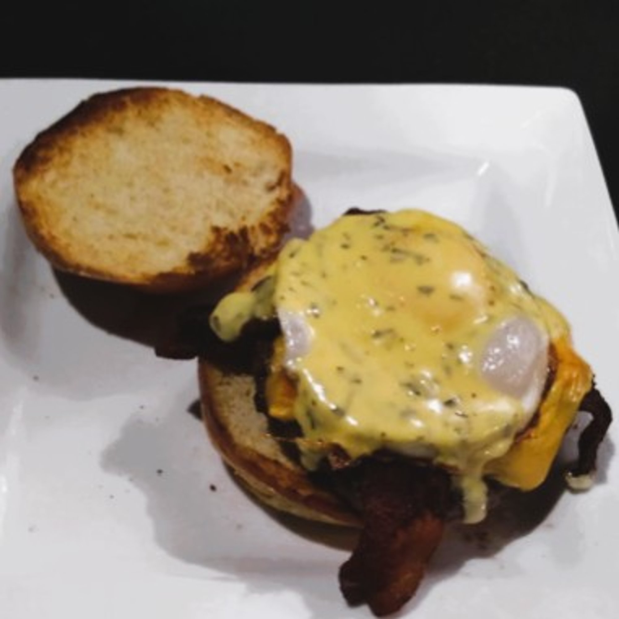 Bacon & Egg Burger