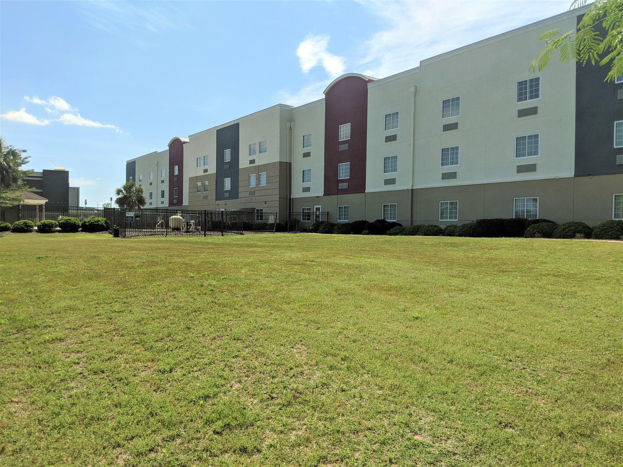 Candlewood Suites Macon Photo