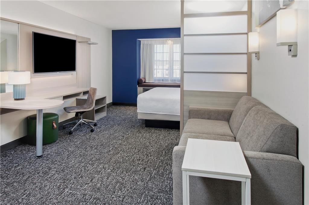 Spark by Hilton Rochester South Image