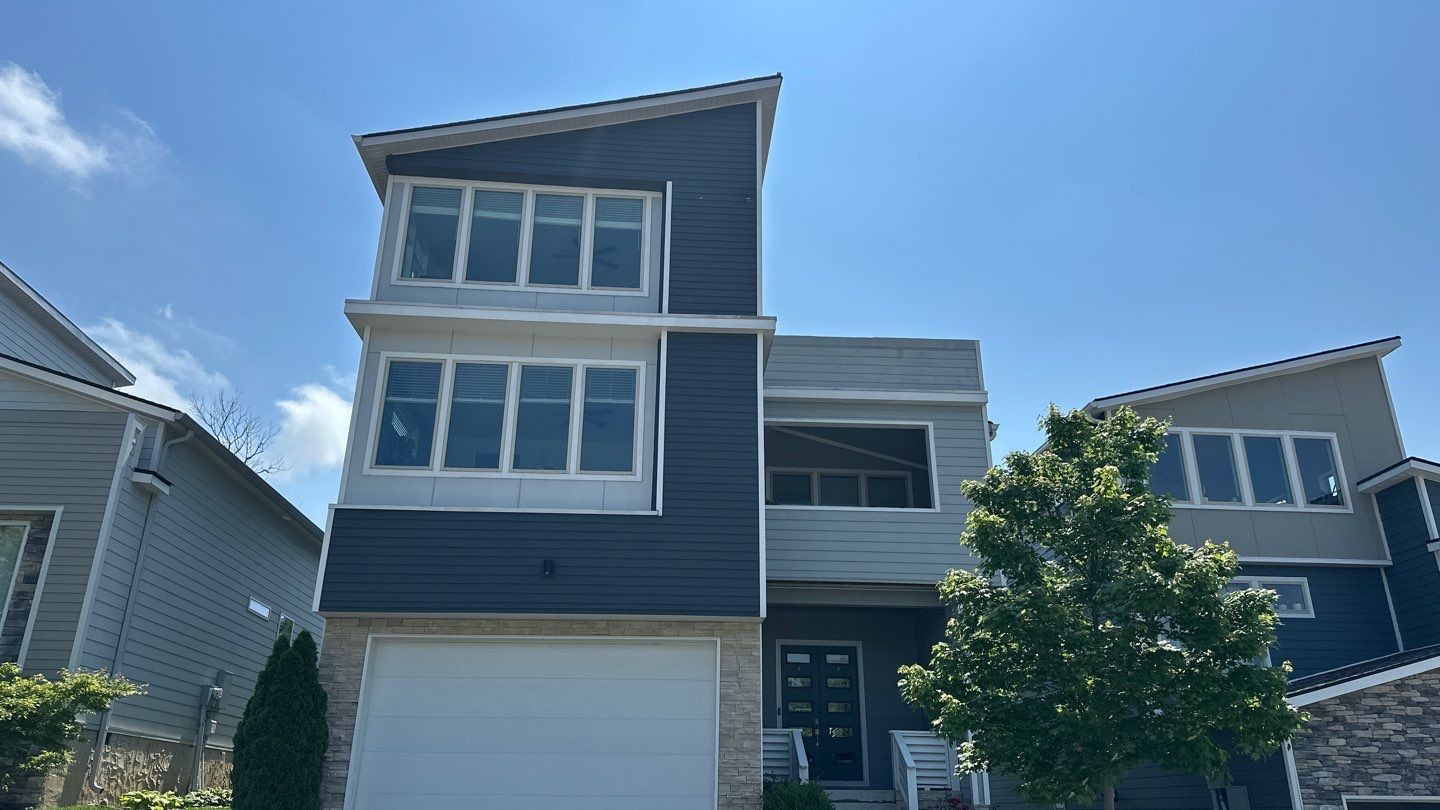 My Roofing Crew Image