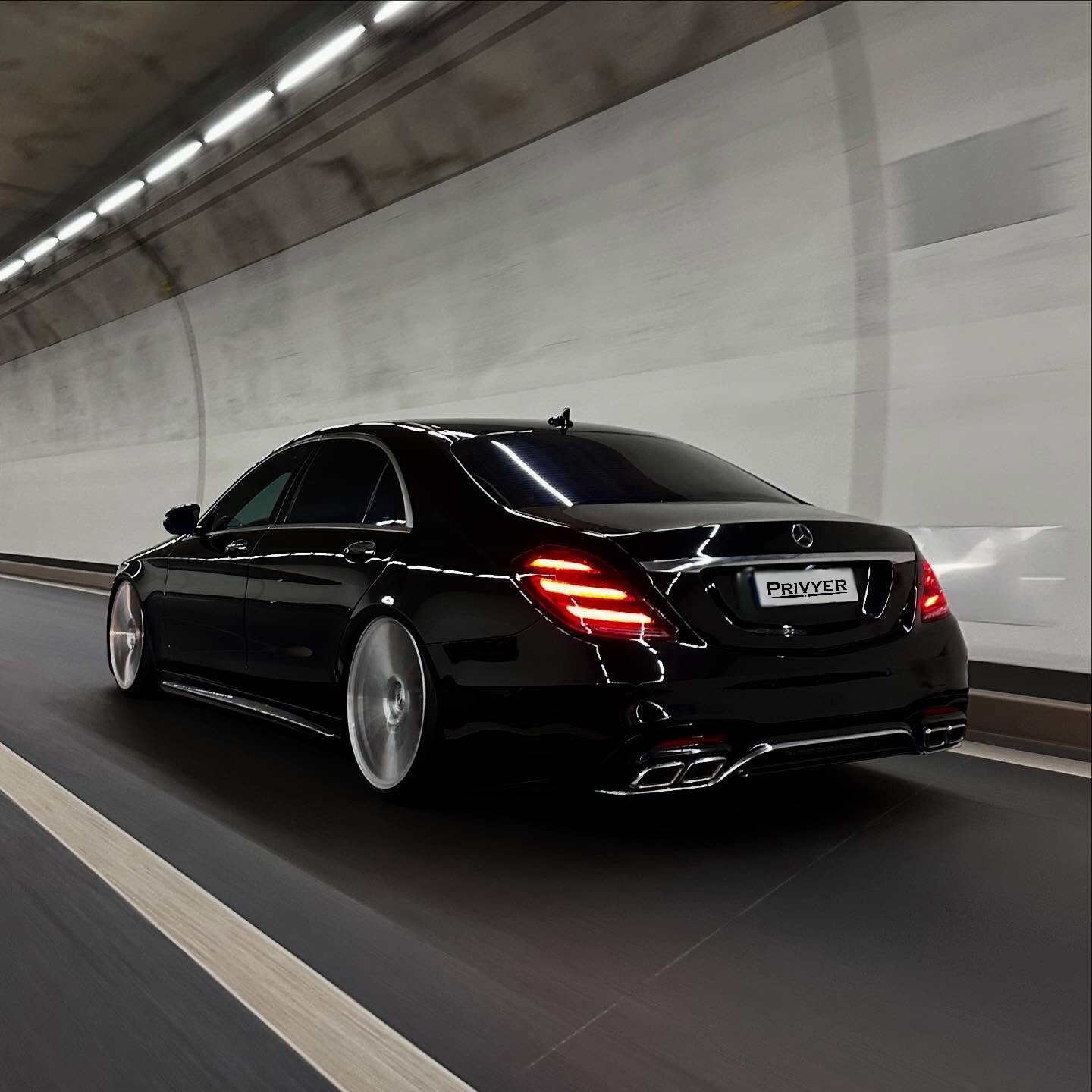 Privyer Chauffeur Service Image