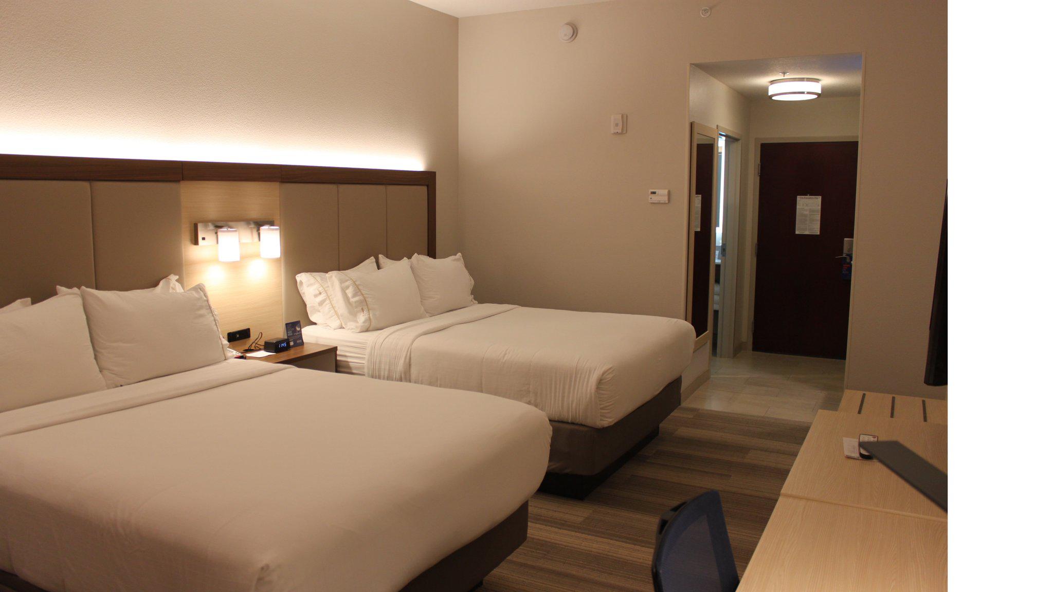 Holiday Inn Express & Suites Orlando South-Davenport Photo