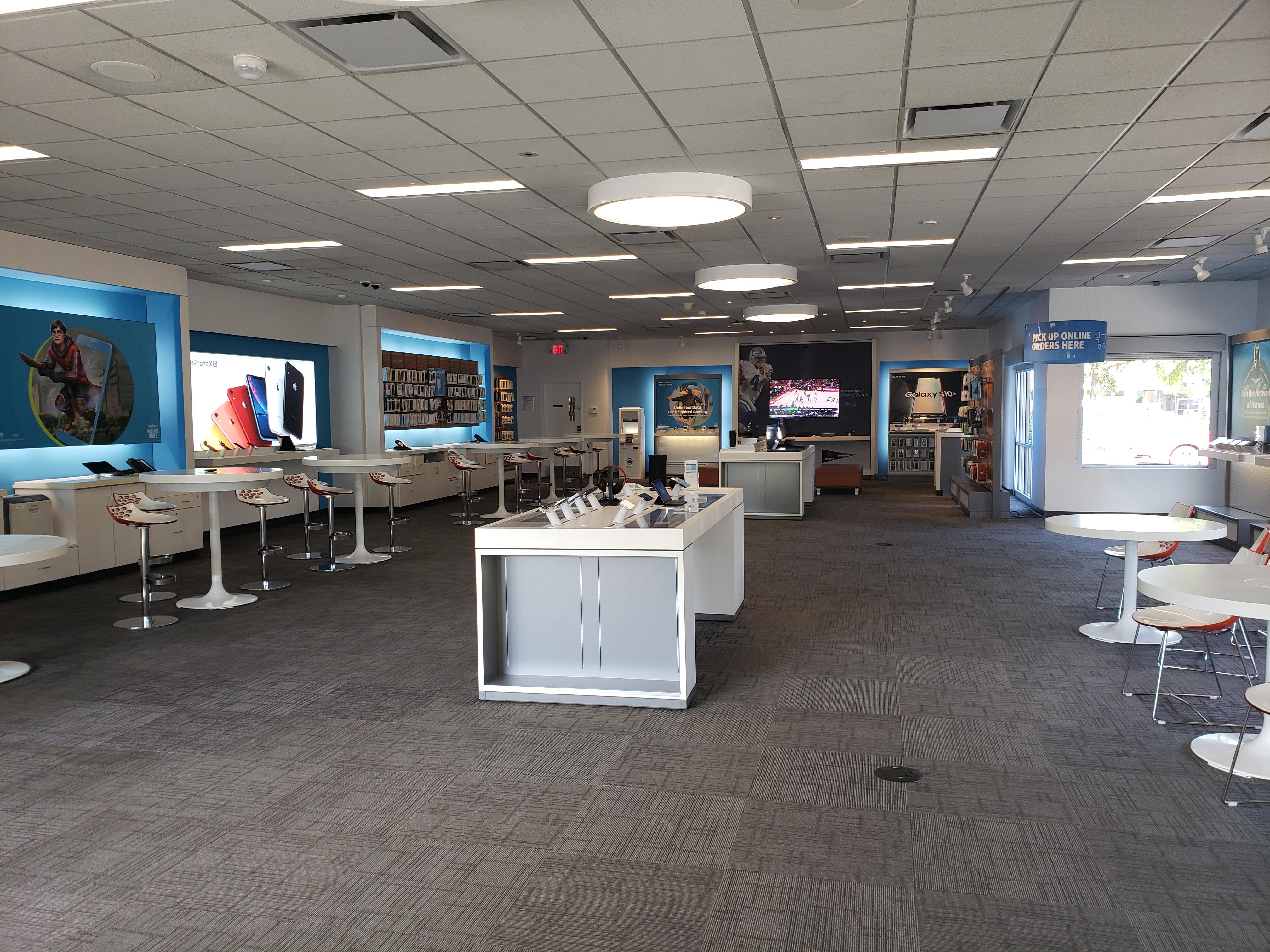 AT&T Store Photo