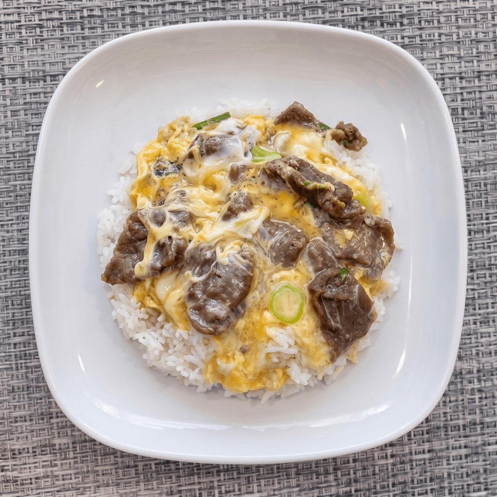 Beef with Egg on Rice / 滑蛋牛燴飯