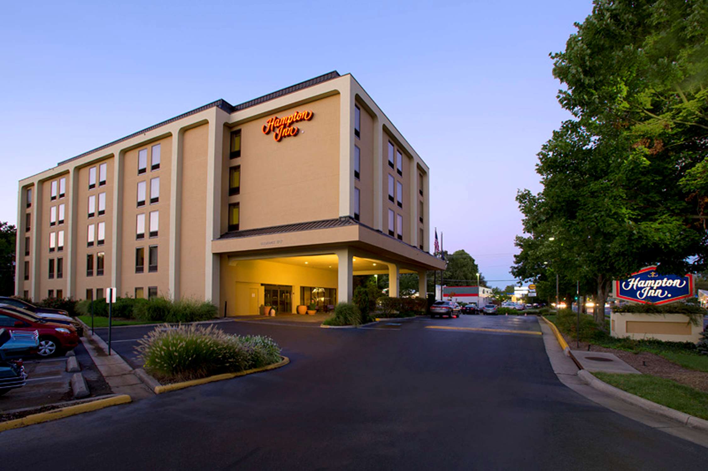 Get directions, reviews and information for Hampton Inn Fairfax City in Fai...