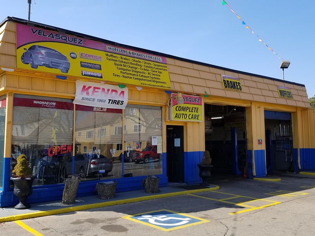 Images Velasquez Complete Auto Care