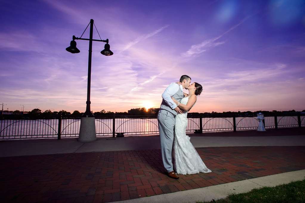 DoubleTree by Hilton Hotel Bay City - Riverfront Image