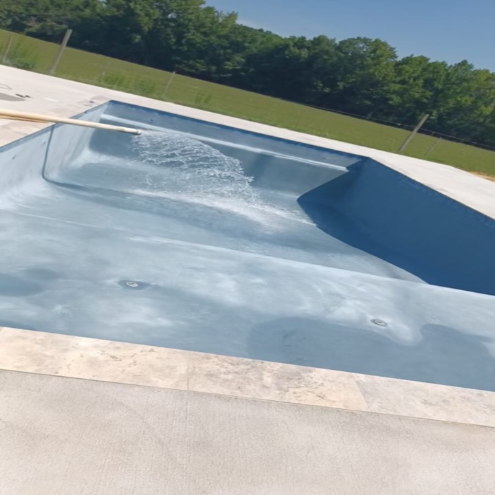 Piscina Pools & Spas Image