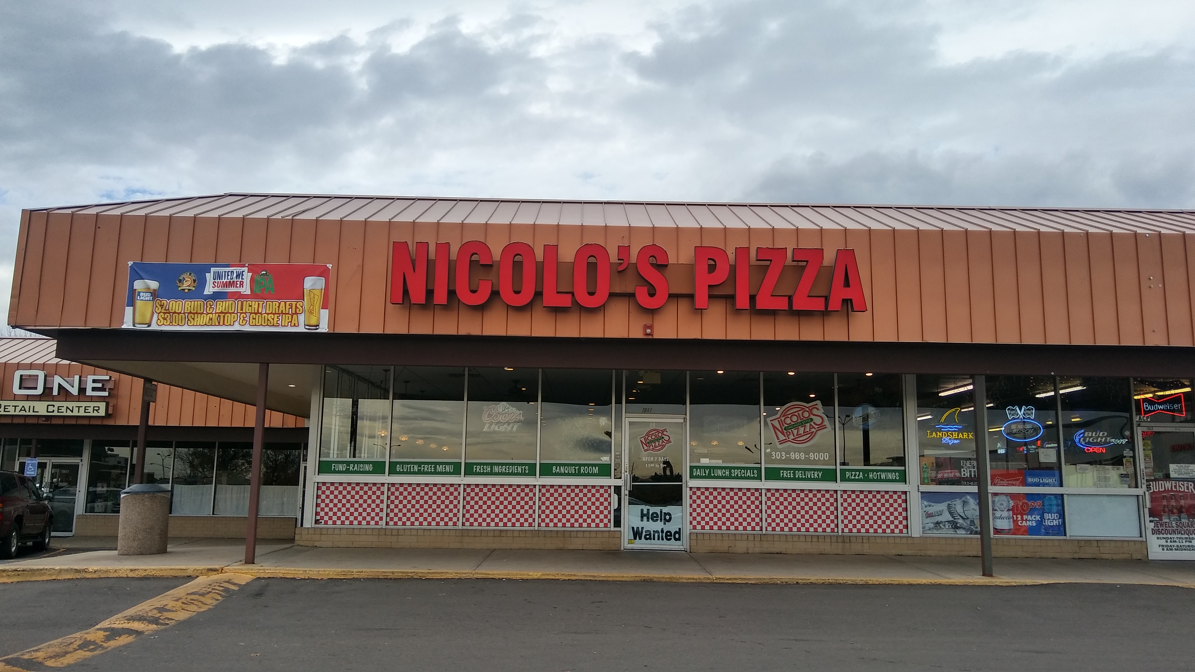 Nicolo's Chicago Style Pizza Photo