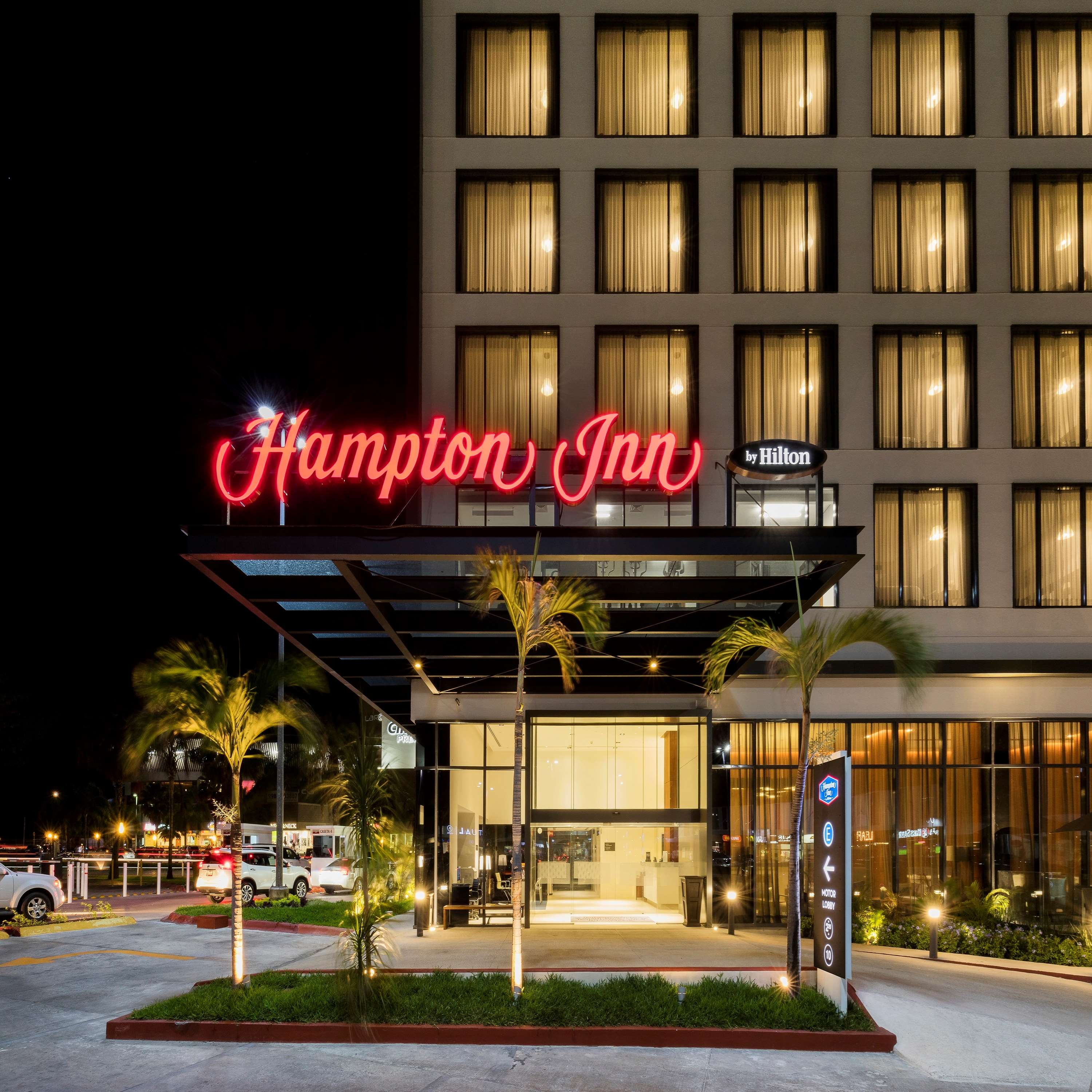 Images Hampton Inn by Hilton Cancun Cumbres