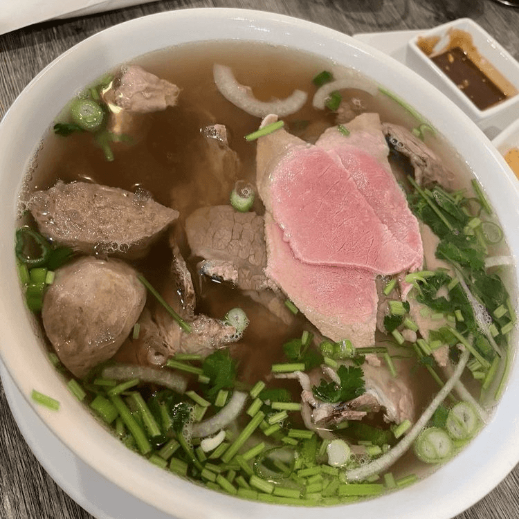 PI. Combo Special Beef Noodle Soup