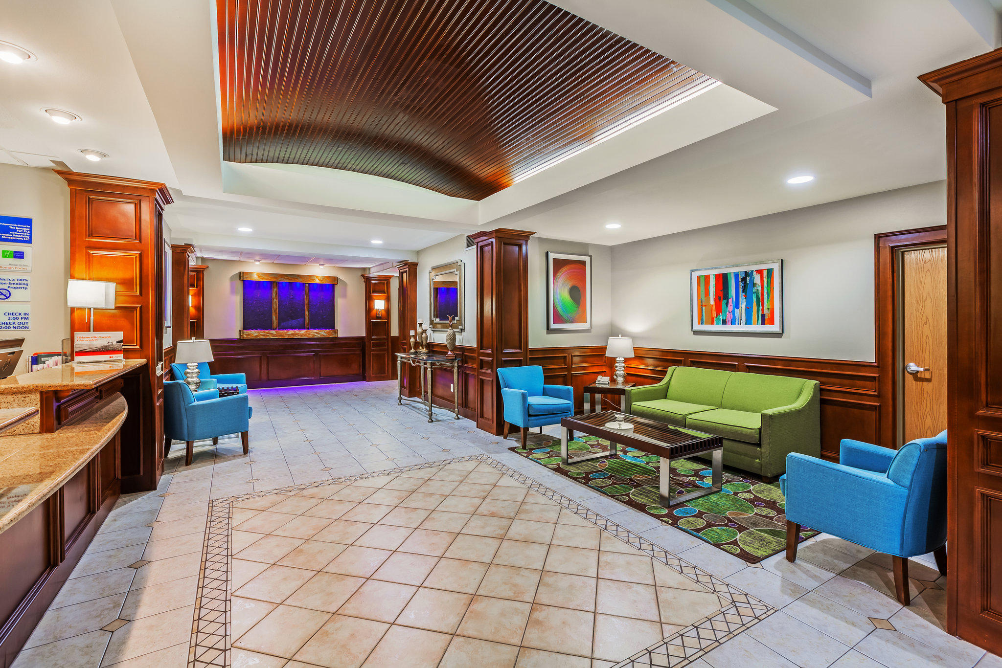 Holiday Inn Express & Suites Pharr Photo