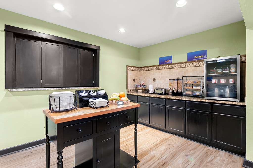 Best Western George West Executive Inn Image