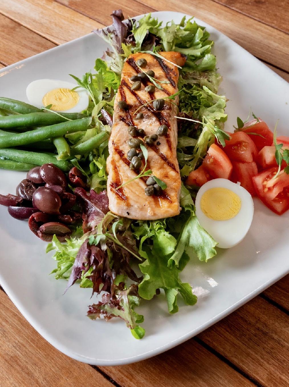 Grilled faroe Island Salmon Nicoise