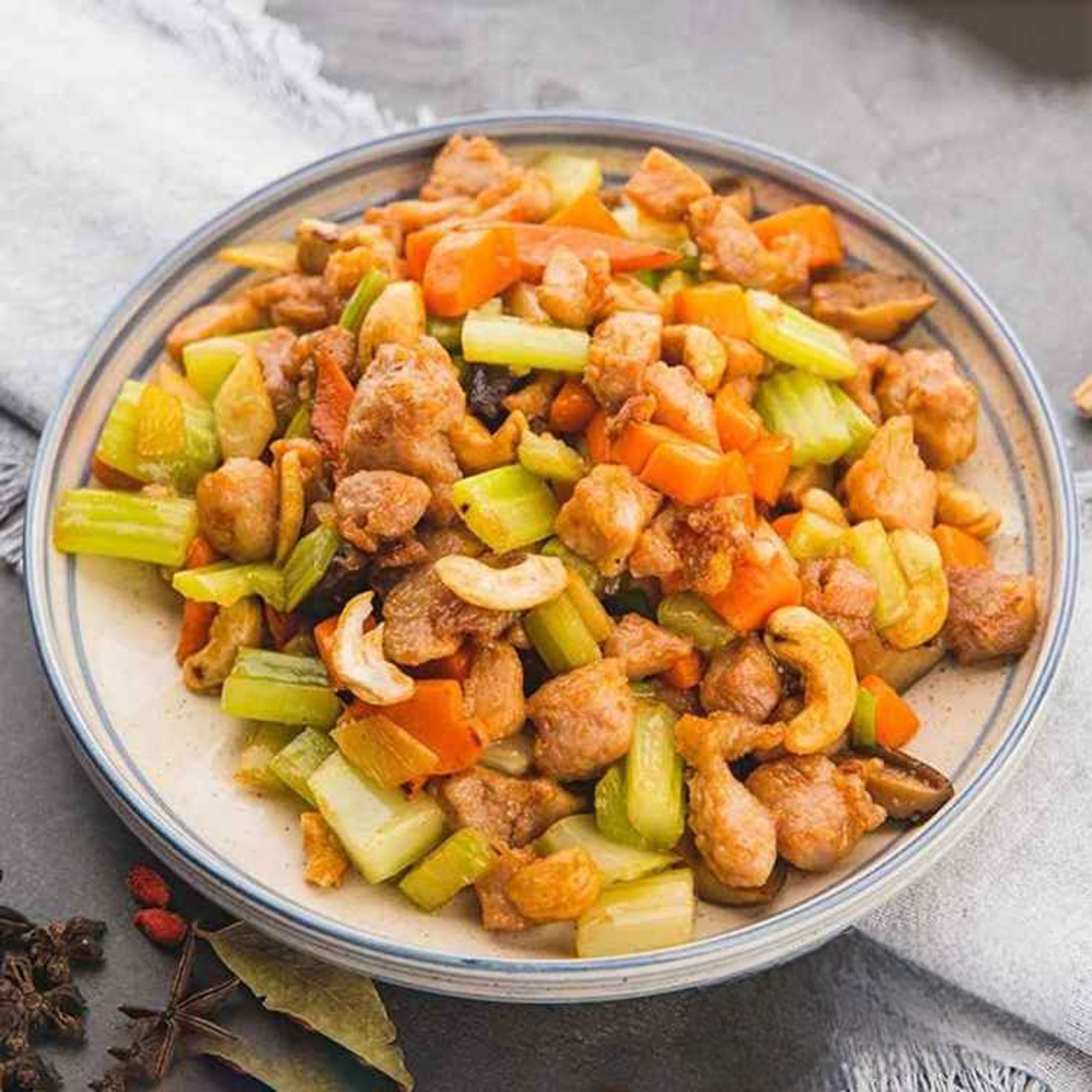 CK4. 腰果雞丁/Chicken w. Cashew Nuts Poultry
