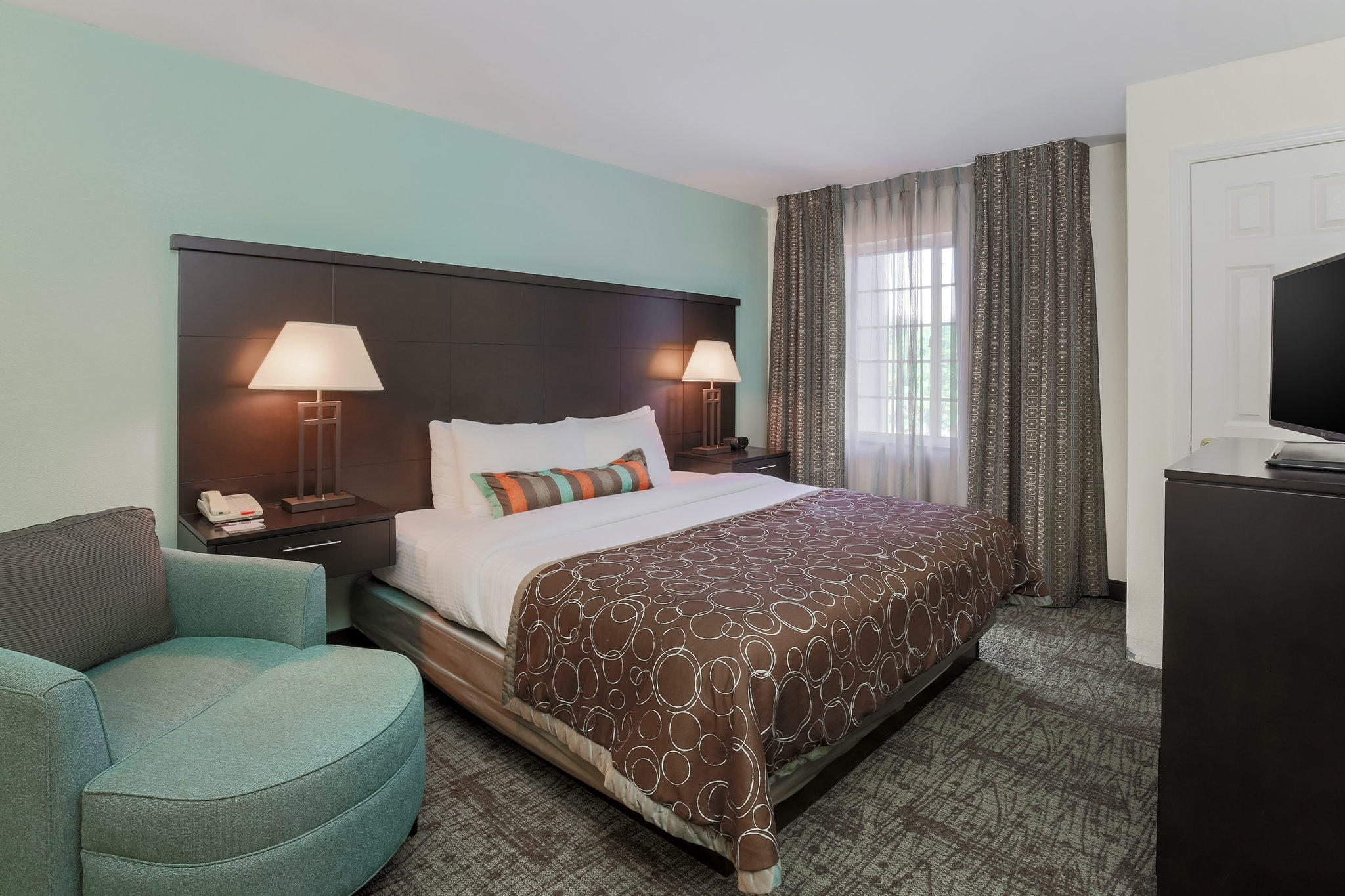 Staybridge Suites Philadelphia-Mt. Laurel Photo