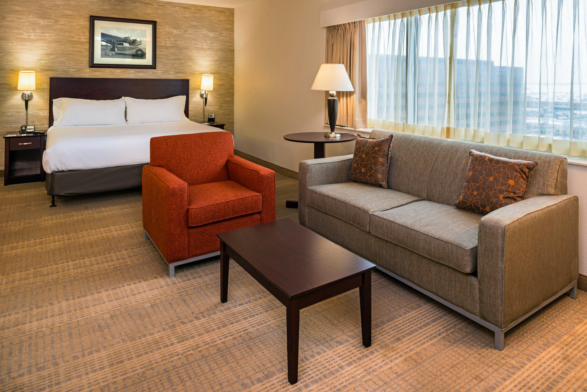 Holiday Inn & Suites Chicago O'Hare - Rosemont Photo