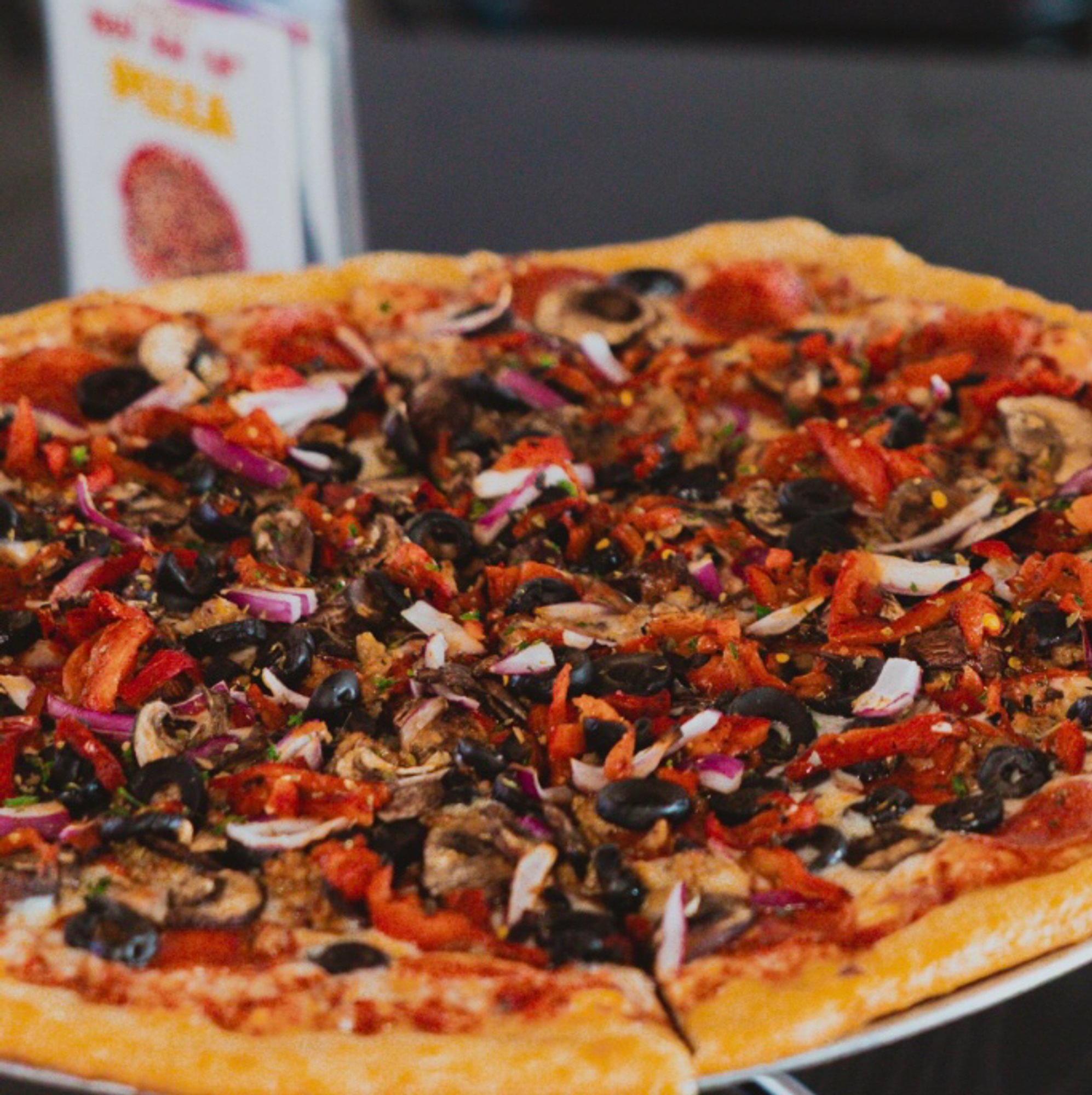 Deluxe Pizza 10"