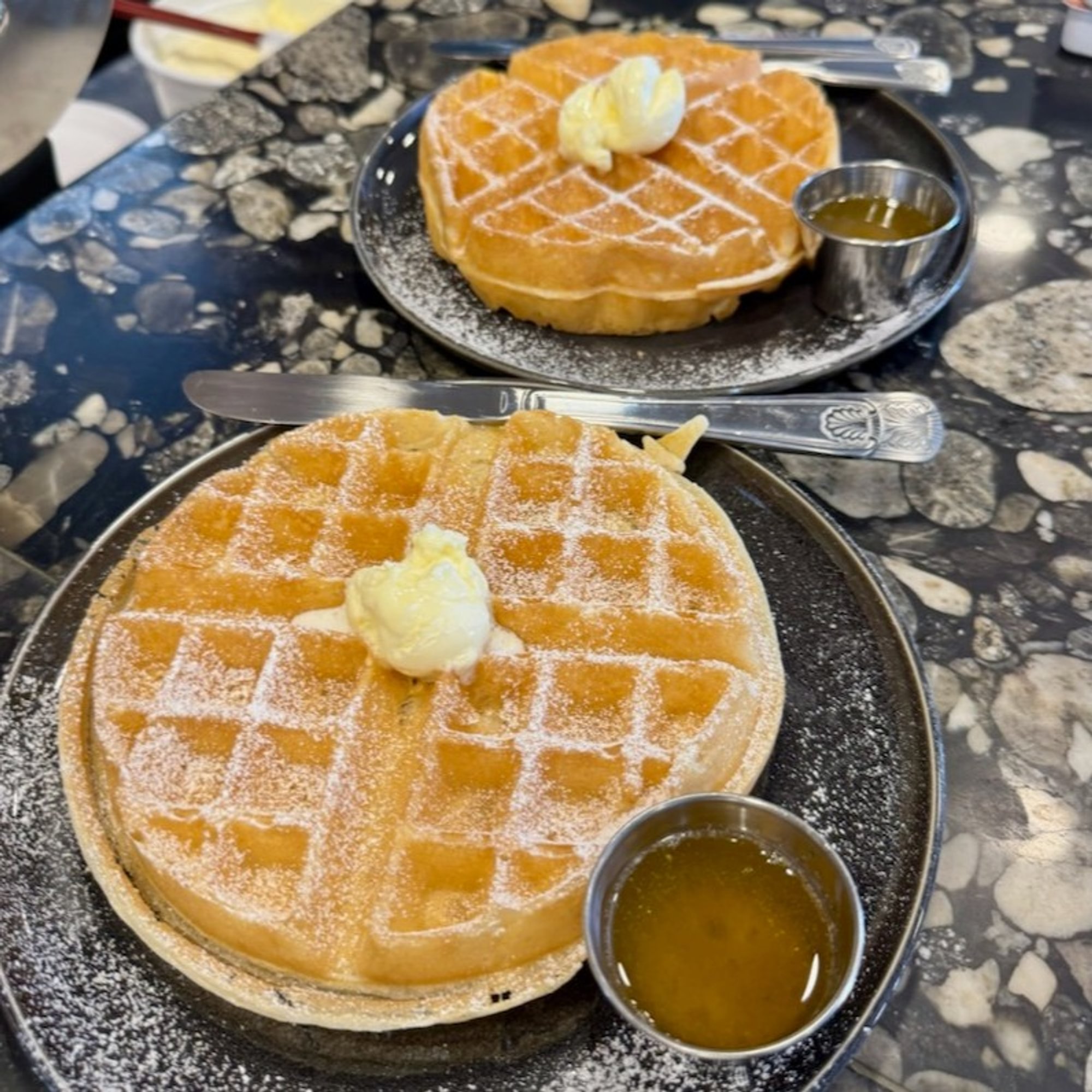 BELGIAN WAFFLE w/MAPLE BUTTER
