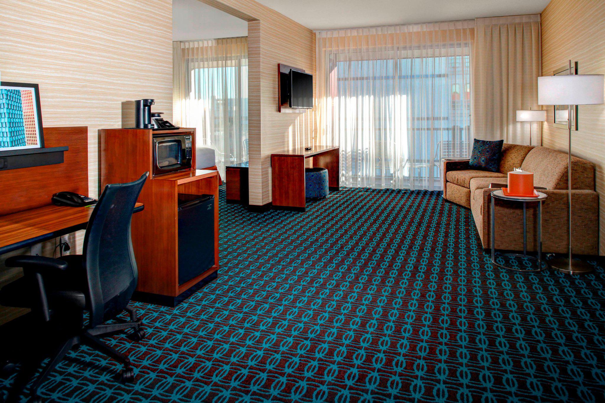 Fairfield Inn & Suites by Marriott Los Angeles LAX/El Segundo Photo