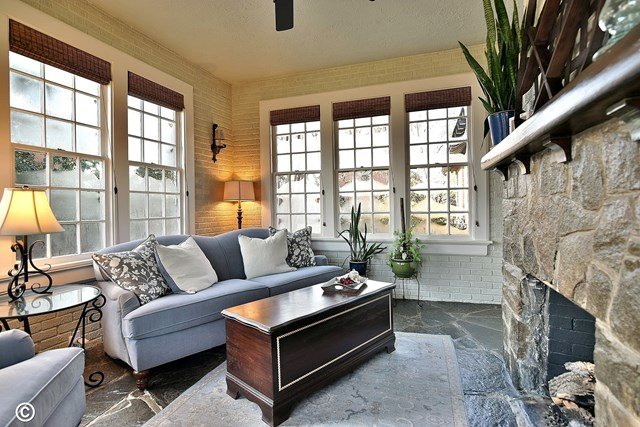 Images Lisa Raines, Realtor