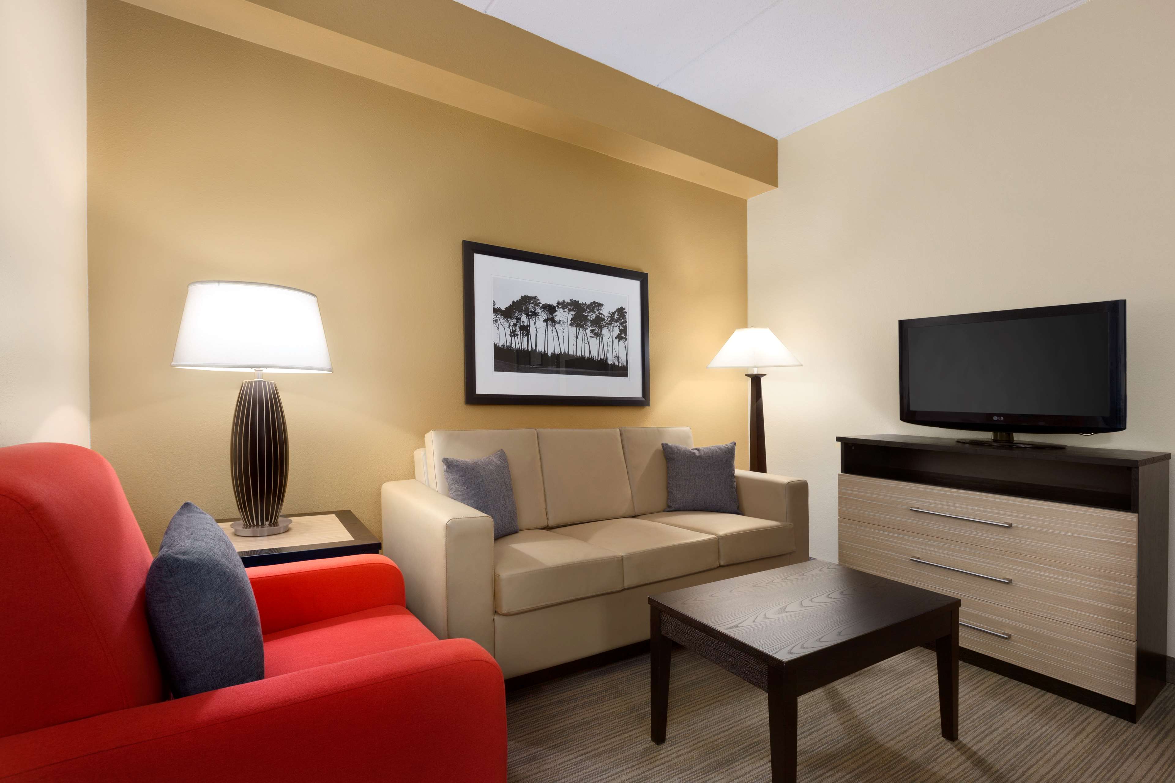 Country Inn & Suites by Radisson, Dalton, GA Photo