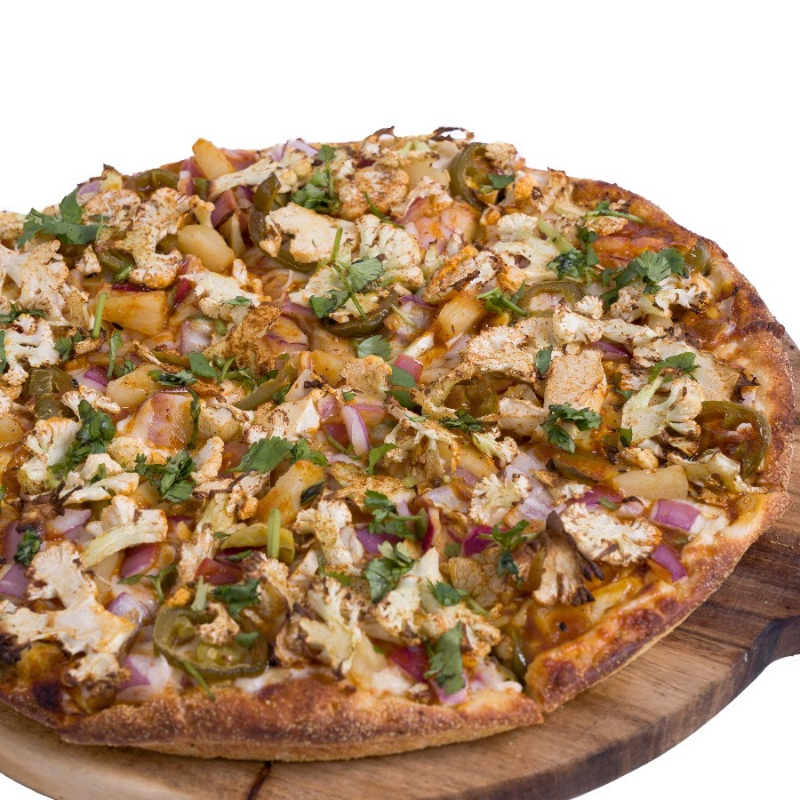 Achari Gobi Naan Pizza