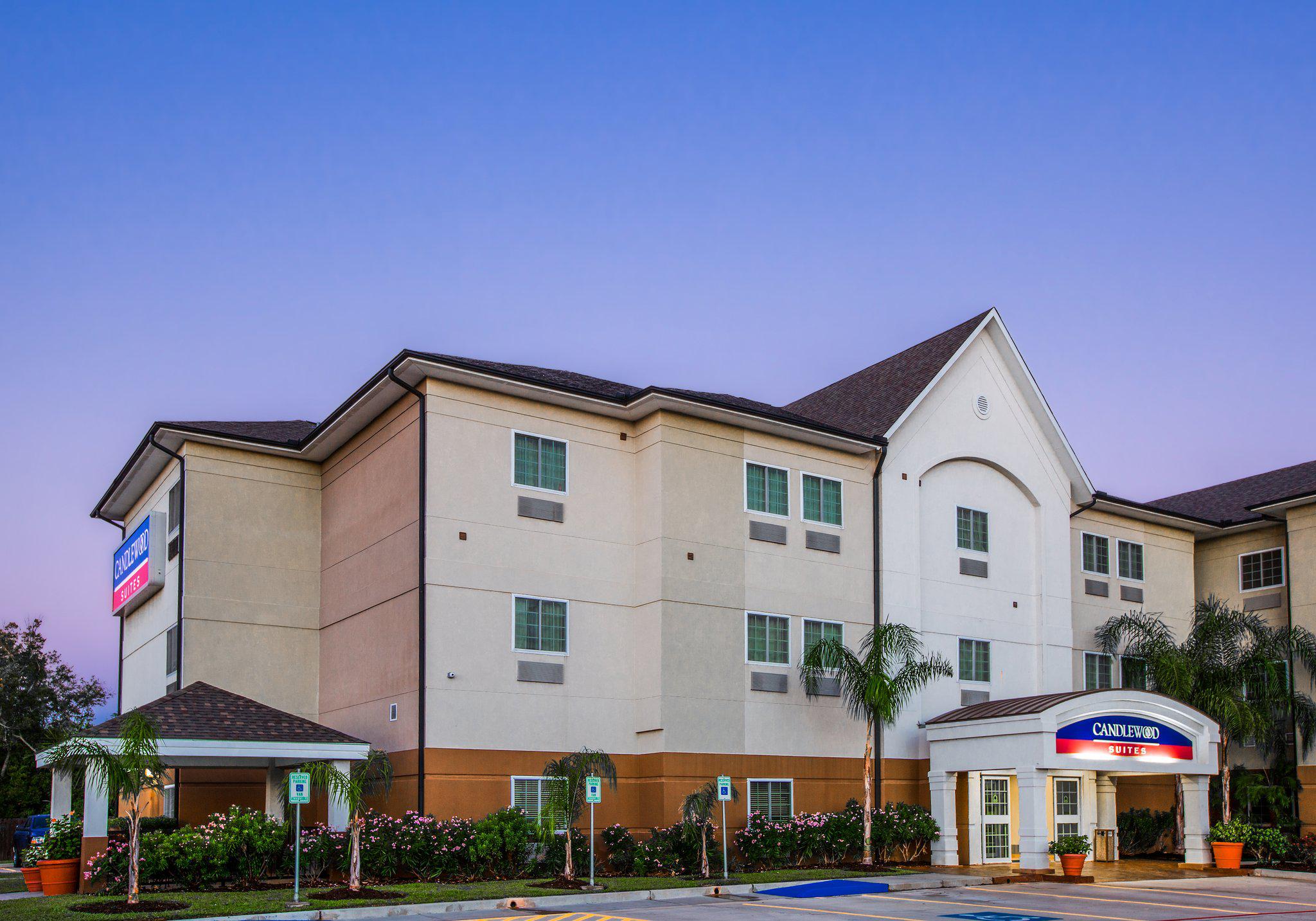 Candlewood Suites Lake Jackson-Clute Photo