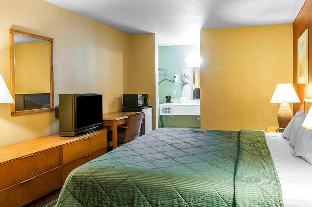 Images Suburban Extended Stay Hotel East