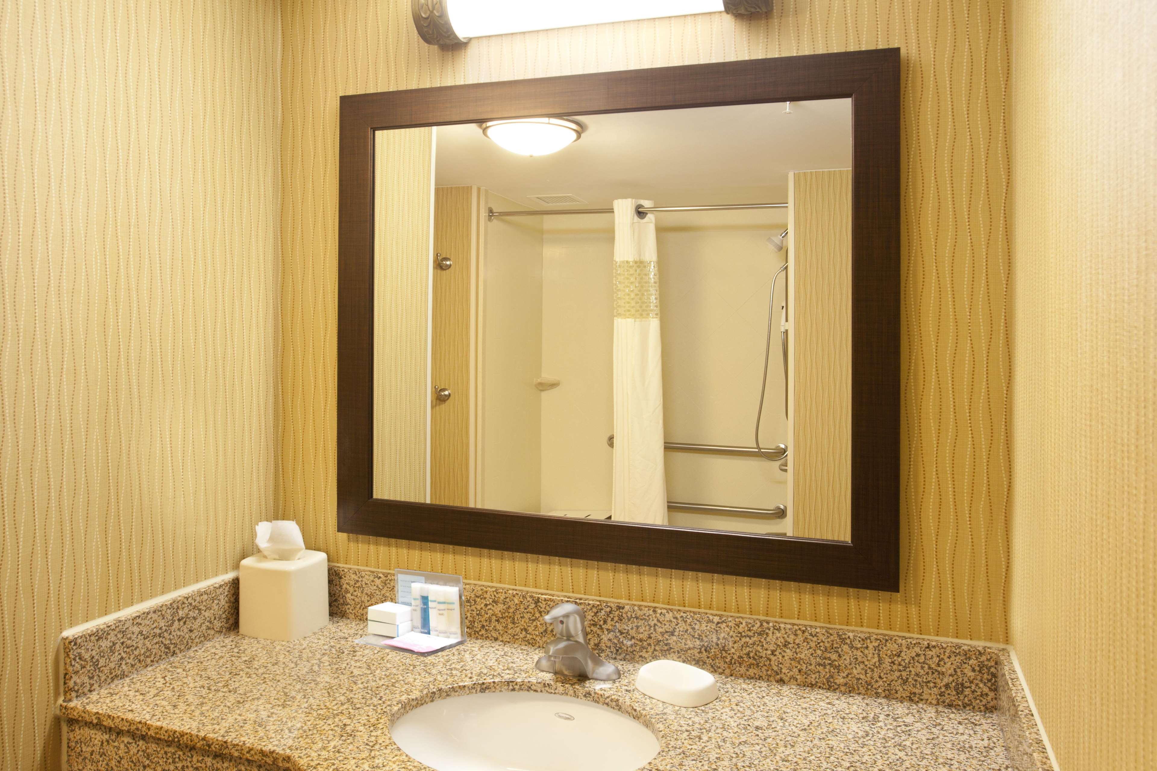 Hampton Inn Suites Minneapolis St Paul Arpt-Mall of America Photo