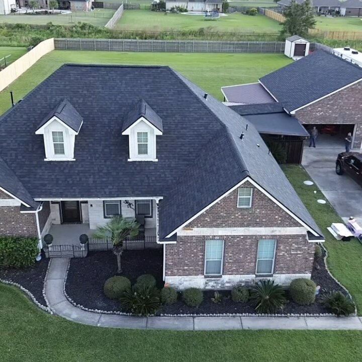 Baytown Roofing Image