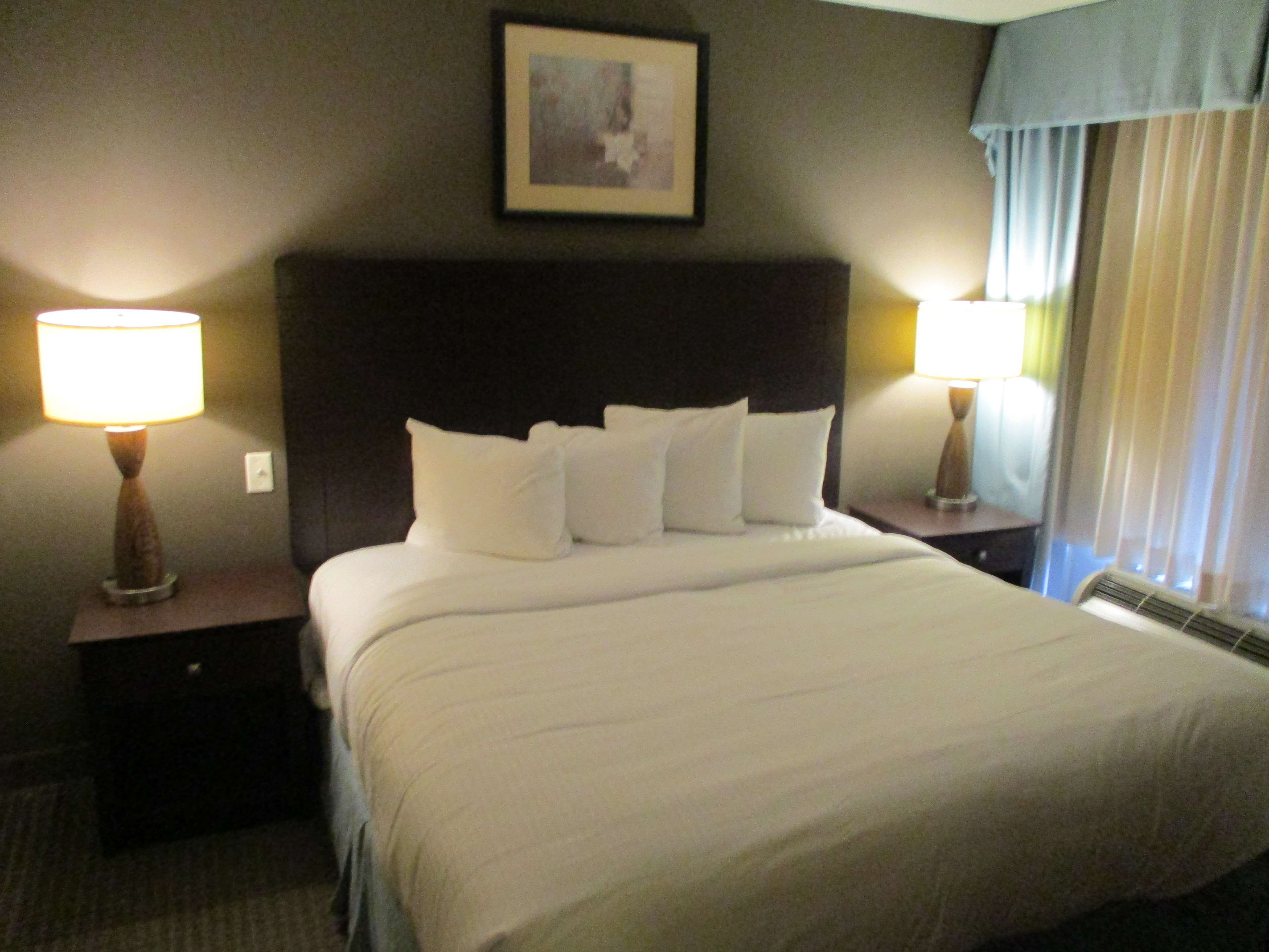 Best Western Plus St. Louis West - Chesterfield Photo