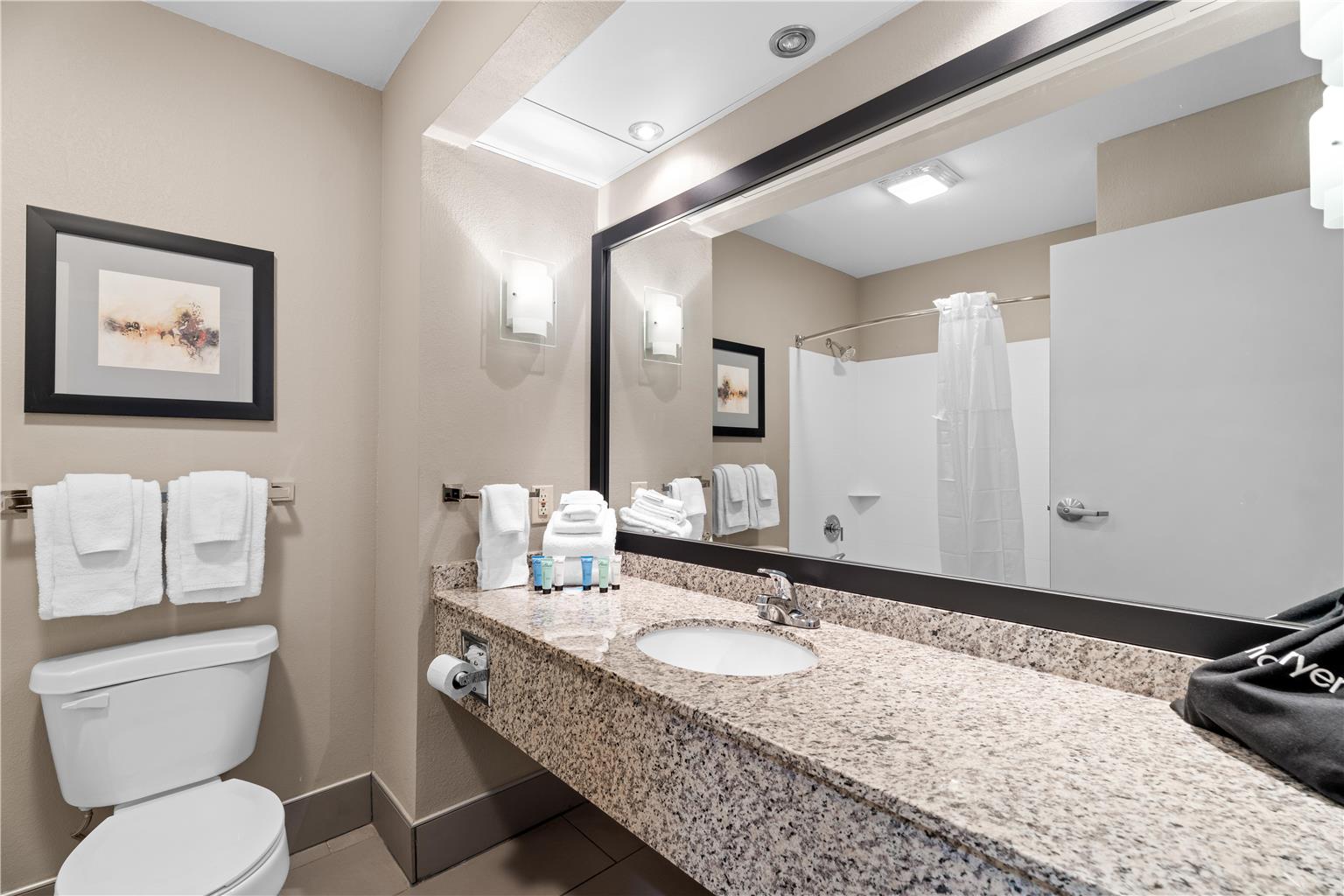 Best Western Courtview Hotel Image