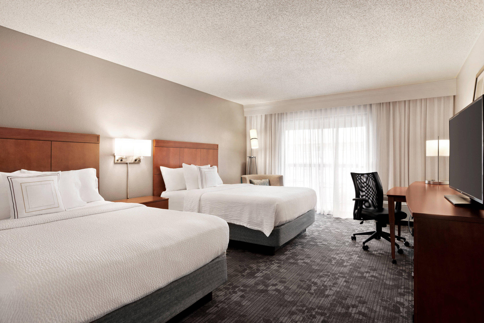 Courtyard by Marriott Tulsa Central Photo