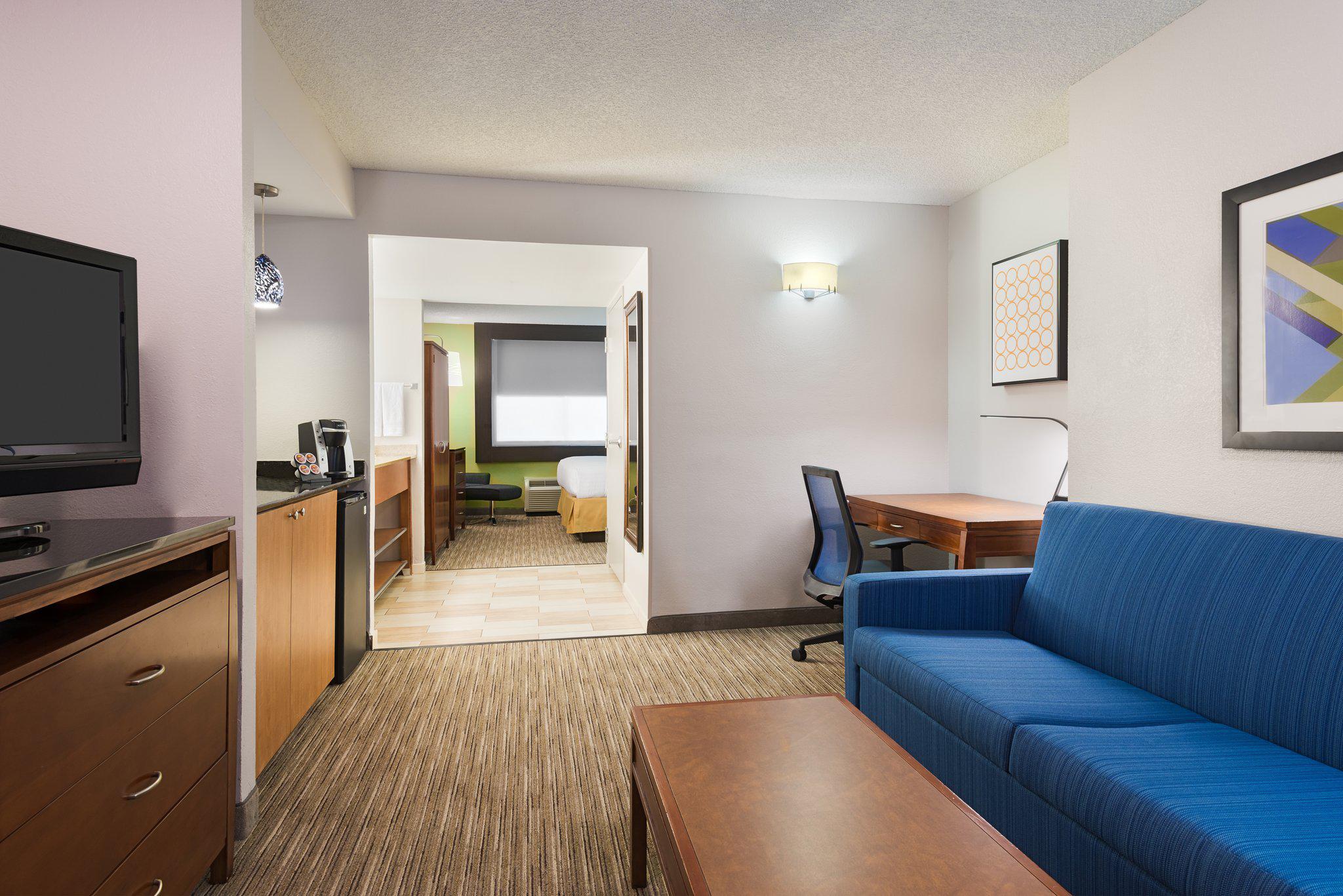 Holiday Inn Express Miami Airport Doral Area Photo