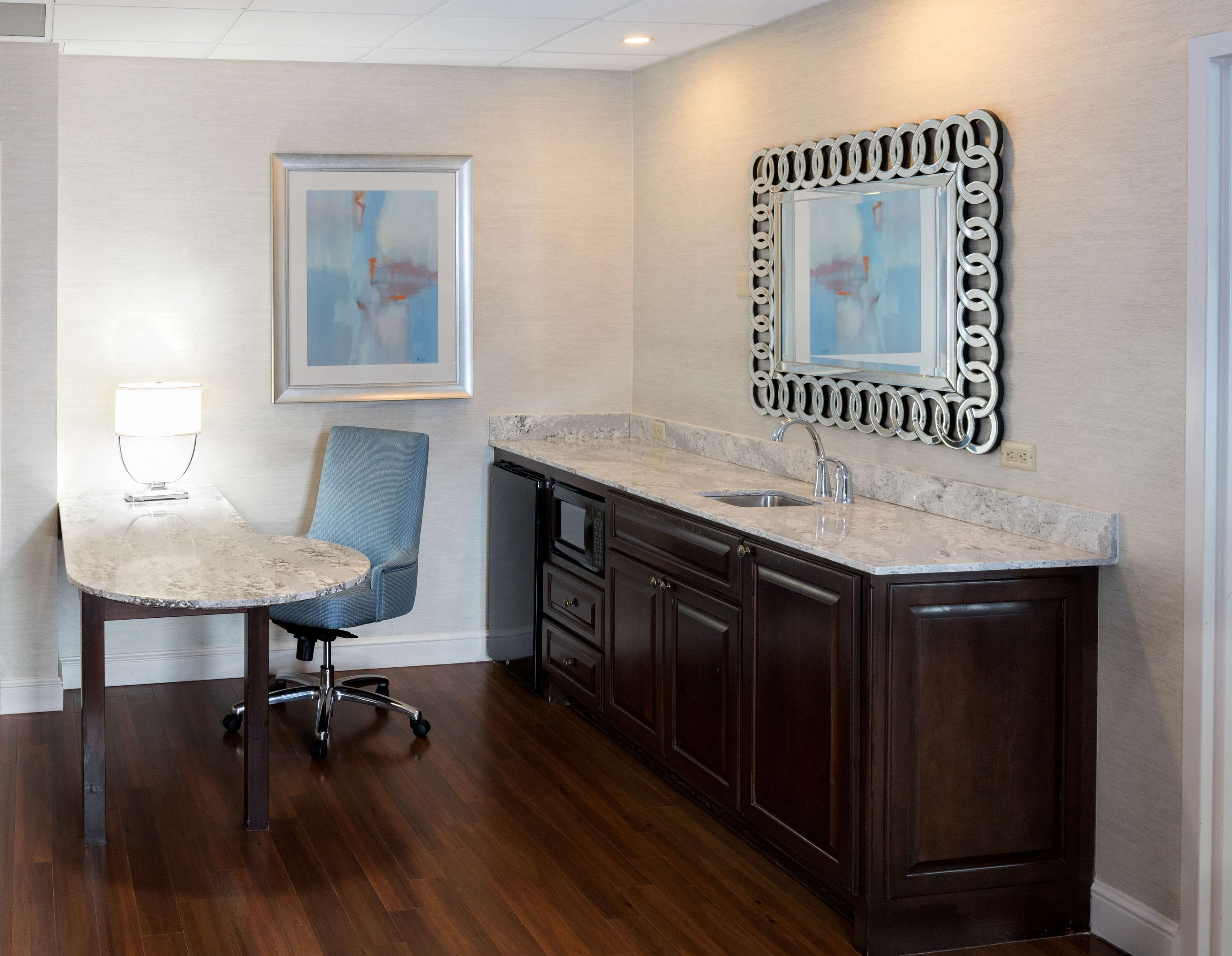 Guest room