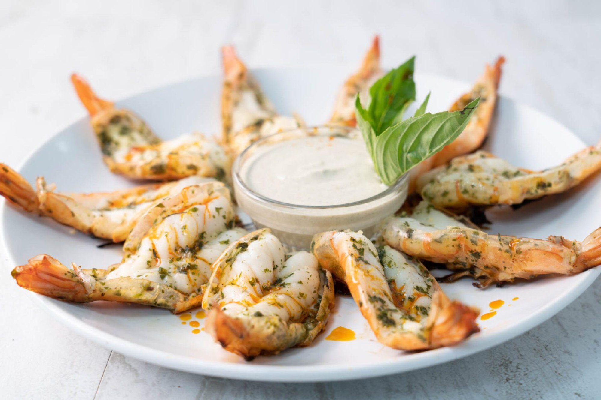 OVEN-GRILLED BUTTERFLIED SHRIMP (10pcs) & GARLIC DIP