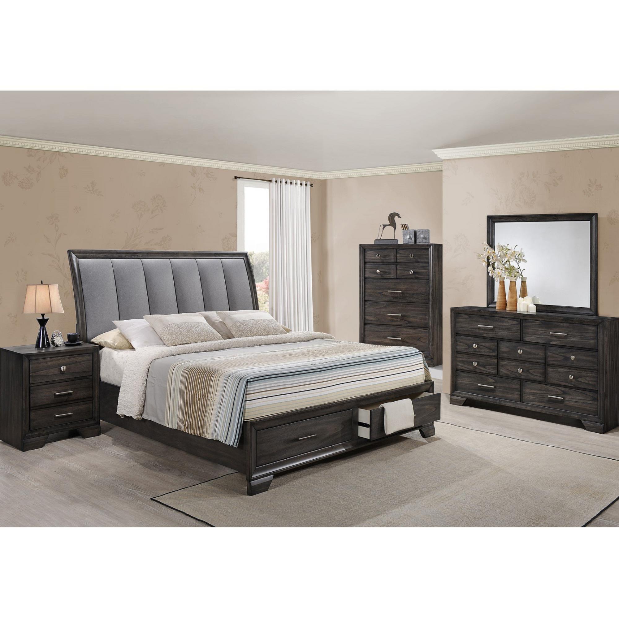 Queen Jaymes Bed w/Chest, Dresser, Nightstand