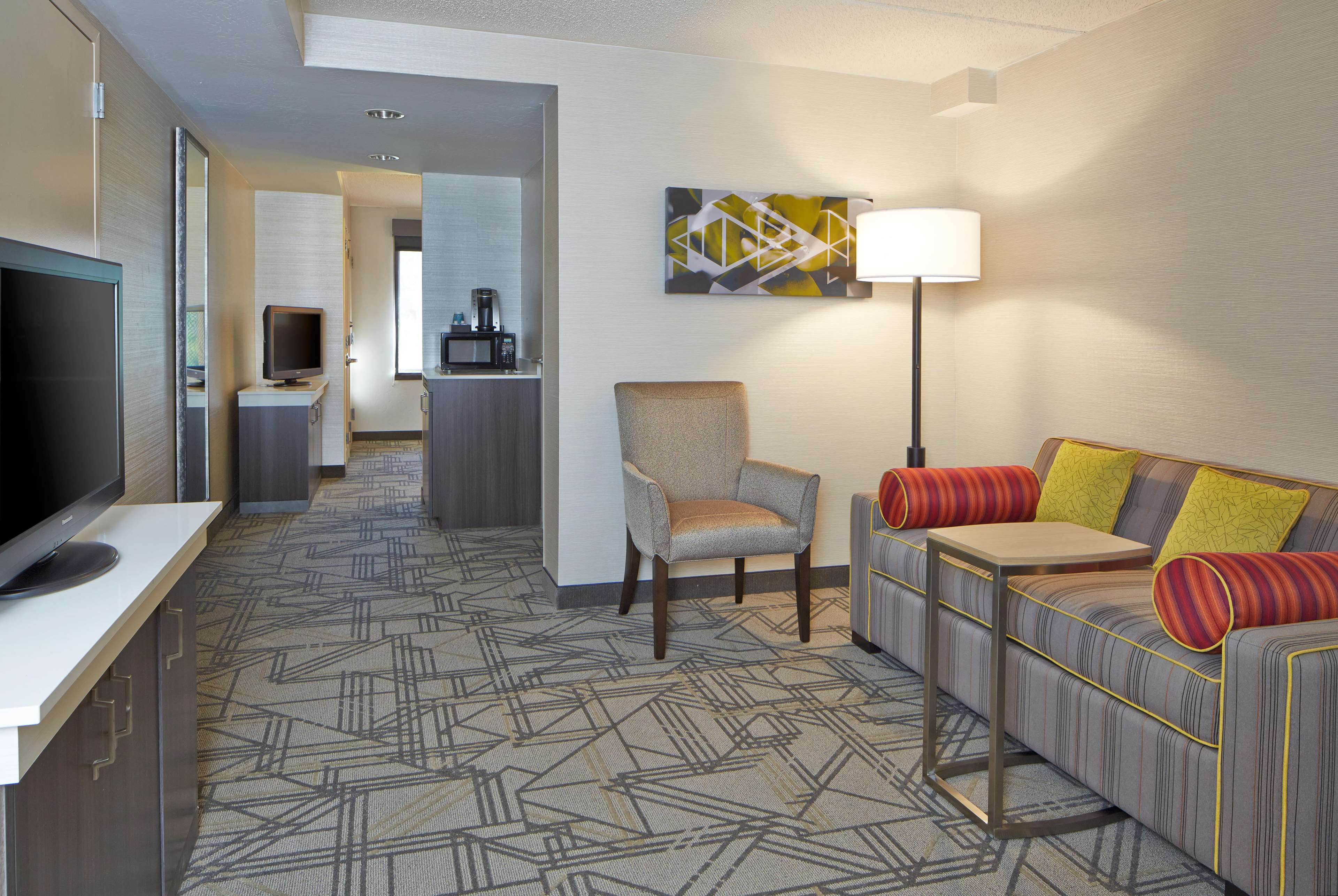 Hilton Garden Inn Scottsdale Old Town Photo