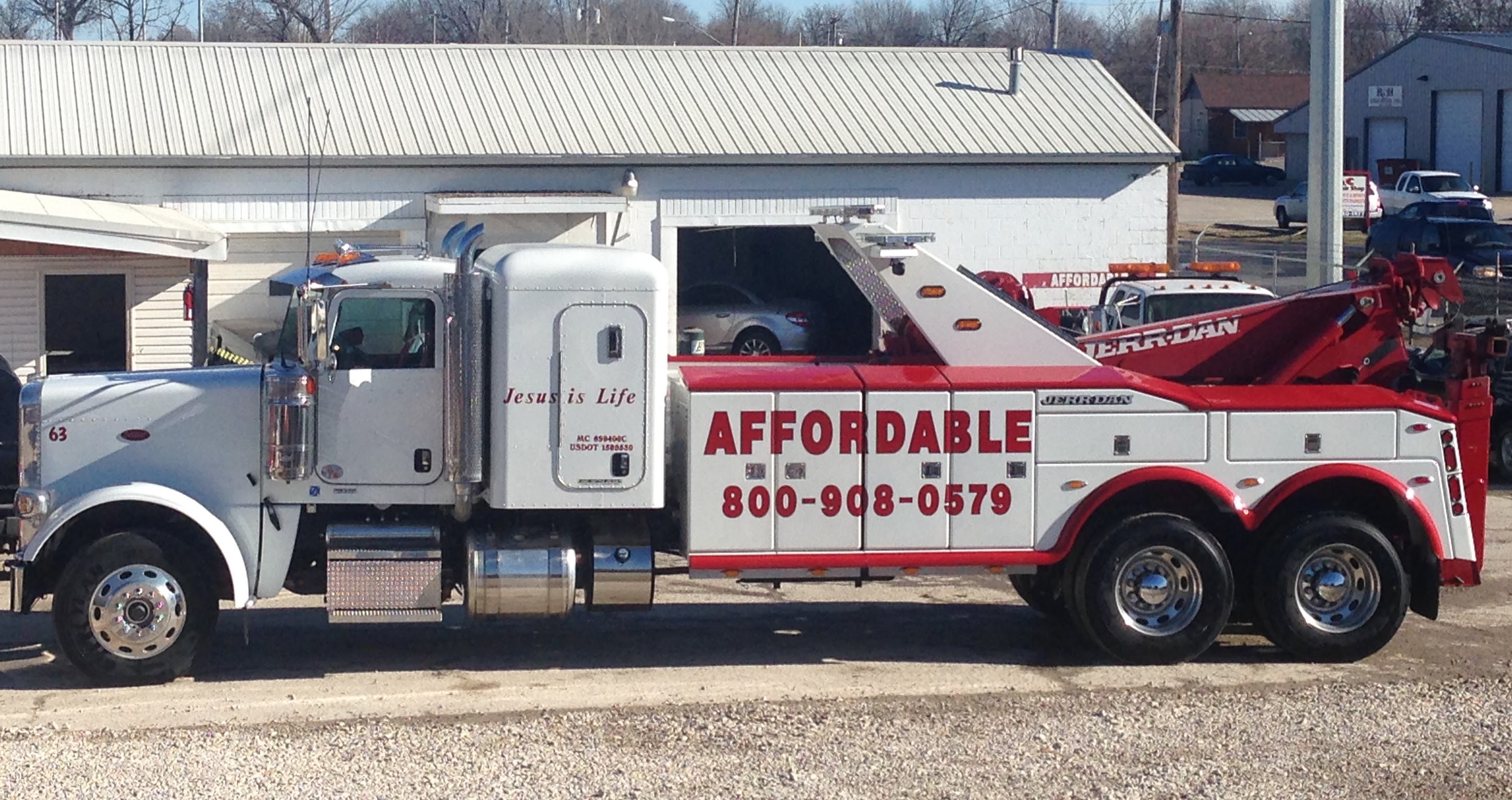 Affordable Towing Photo