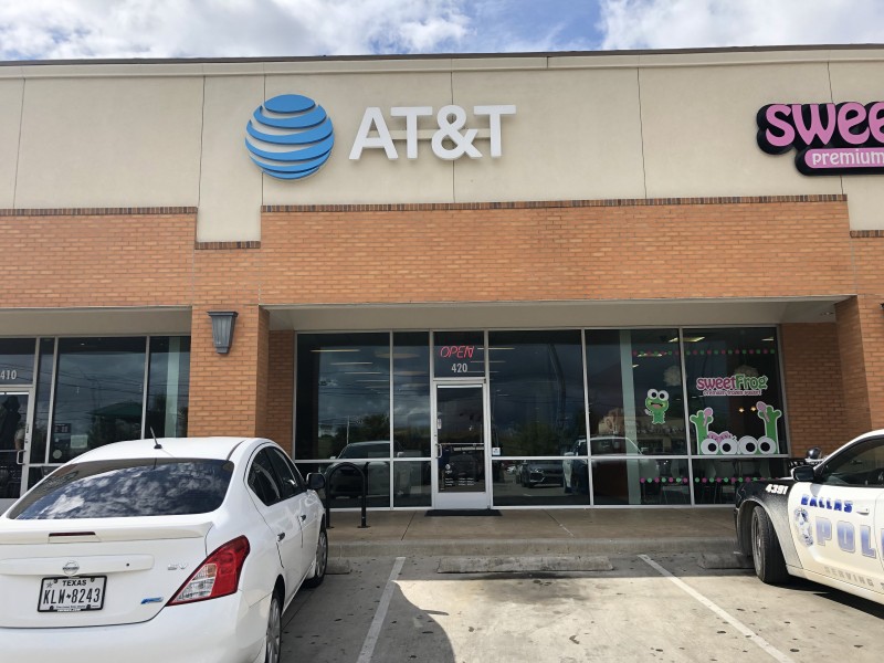 AT&T Store Photo