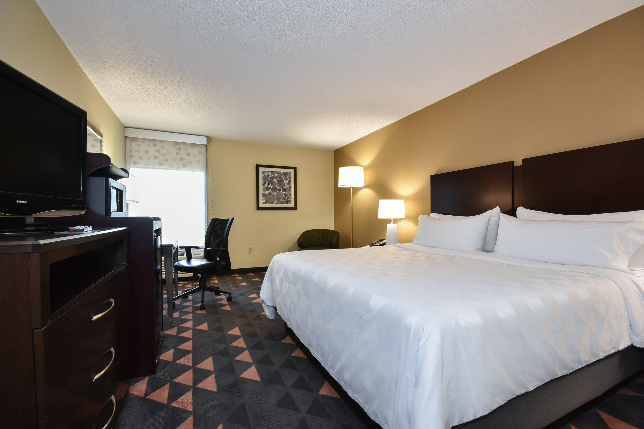 Holiday Inn Lumberton North - I-95 Photo