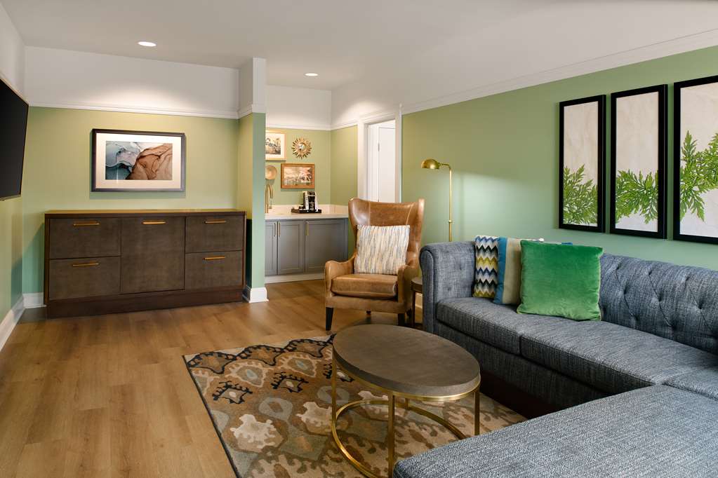 Hayes Mansion San Jose, Curio Collection by Hilton Image