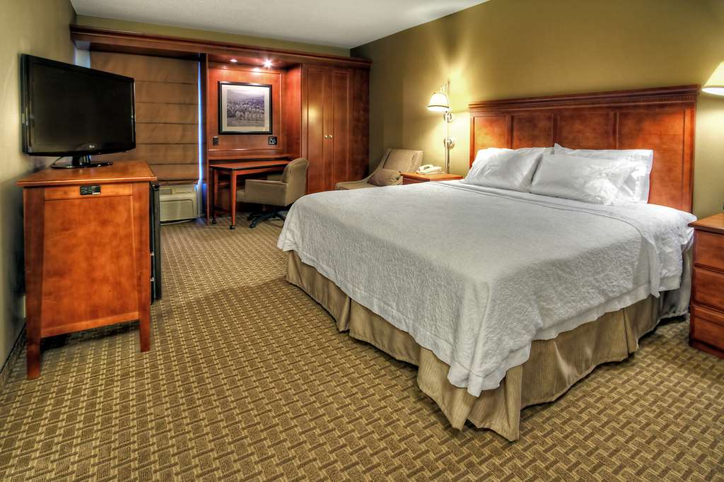 Hampton Inn Franklin Image