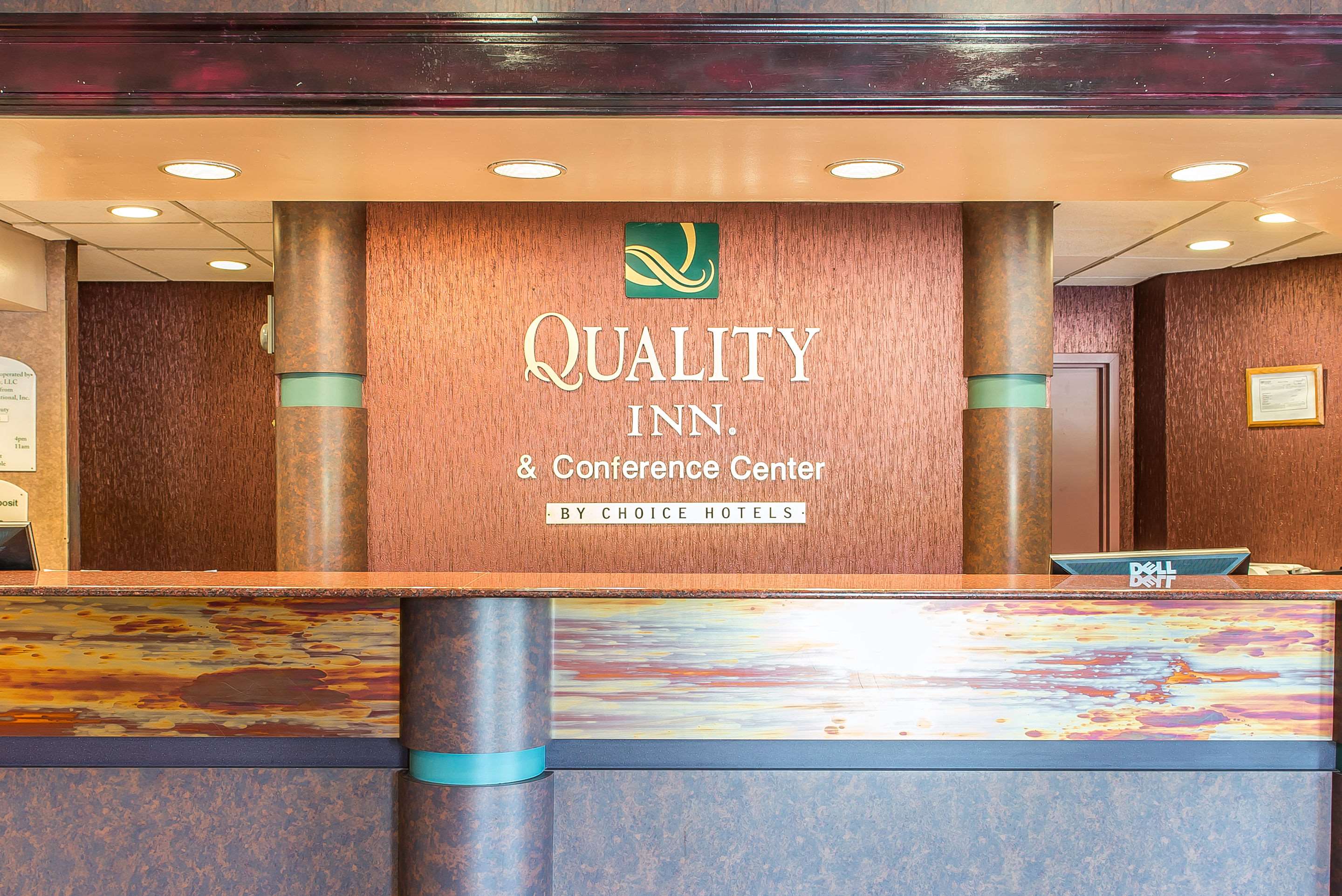 Quality Inn And Conference Center Photo