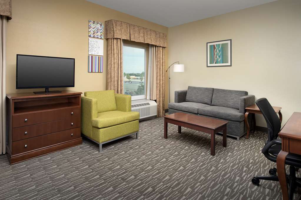 Hampton Inn & Suites Lakeland-South Polk Parkway Image